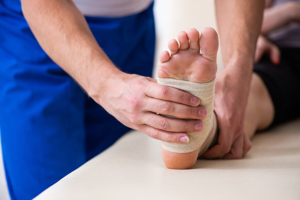 What's the Difference Between Sprains and Strains?